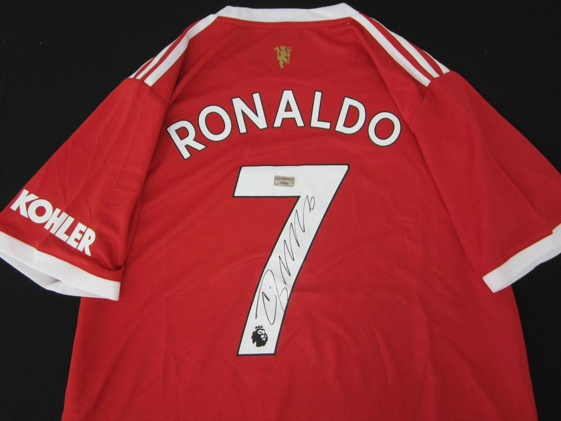 CRISTIANO RONALDO AUTOGRAPHED SOCCER JERSEY W/COA: CRISTIANO RONALDO AUTOGRAPHED SOCCER JERSEY WITH COA