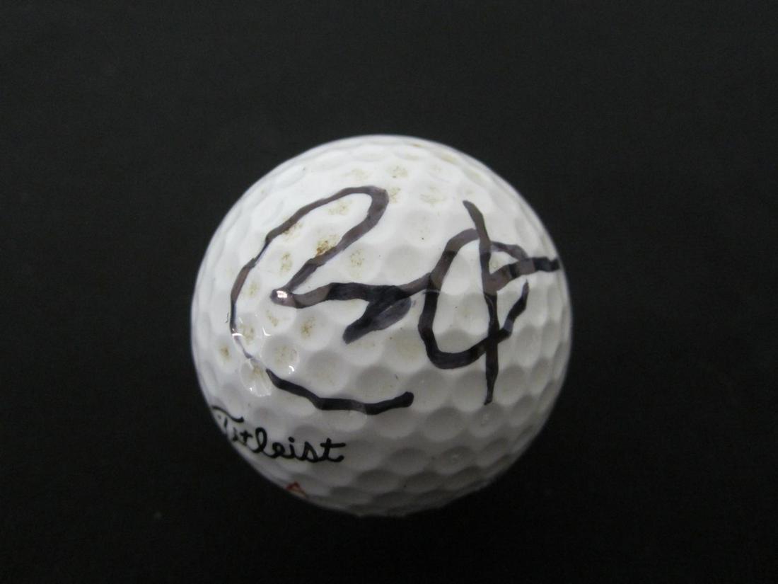 BARACK OBAMA AUTOGRAPHED GOLF BALL W/COA: BARACK OBAMA AUTOGRAPHED GOLF BALL WITH COA PRESIDENT