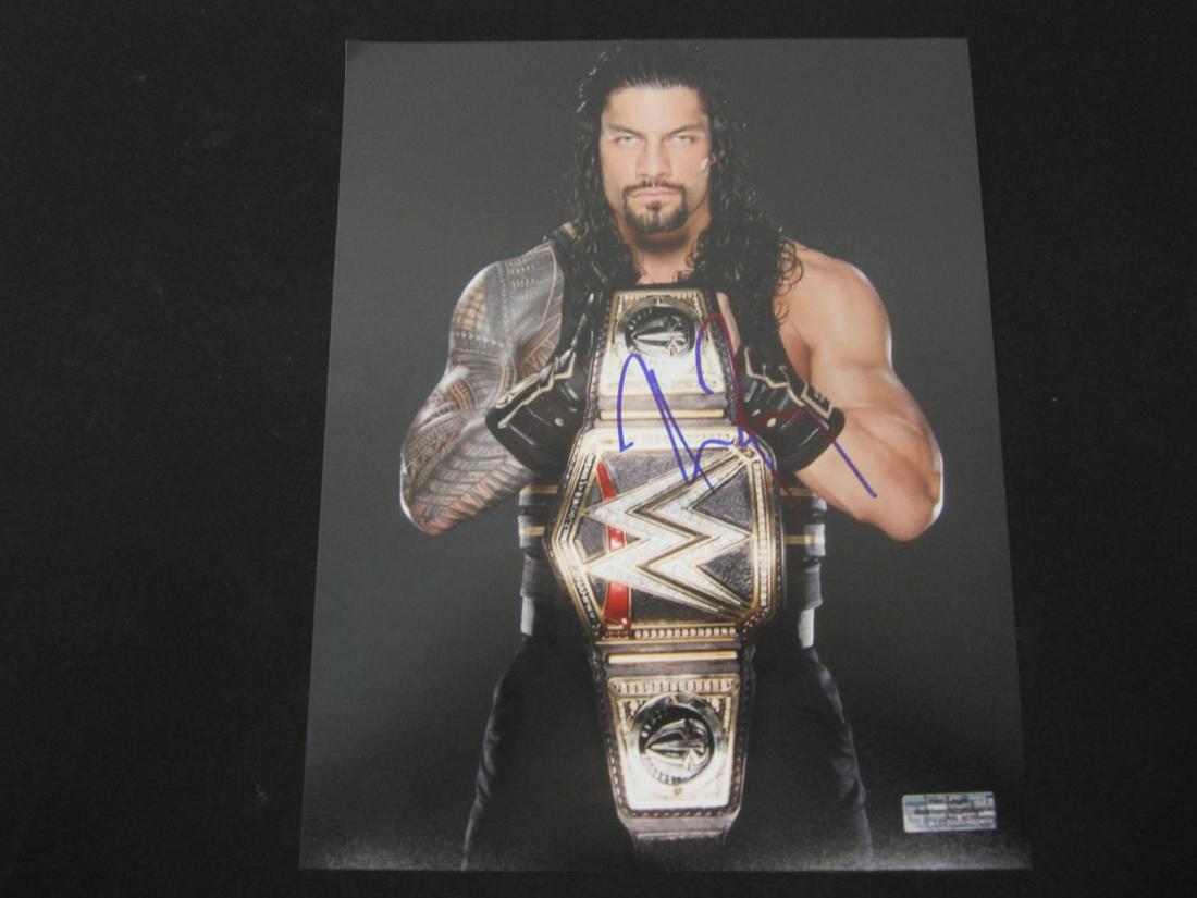 ROMAN REIGNS SIGNED 8X10 PHOTO W/COA (1 of 2)