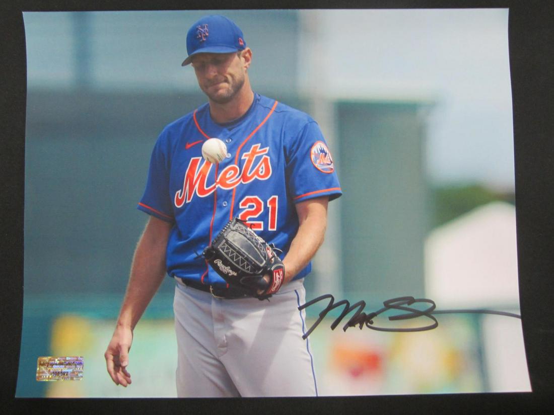 MAX SCHERZER SIGNED 8X10 PHOTO W/COA (1 of 2)