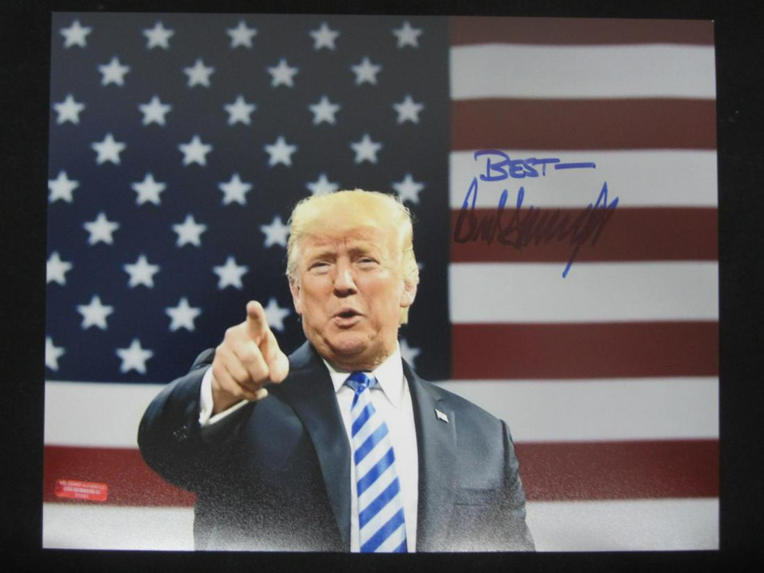 DONALD TRUMP SIGNED 8X10 PHOTO W/COA (1 of 2)