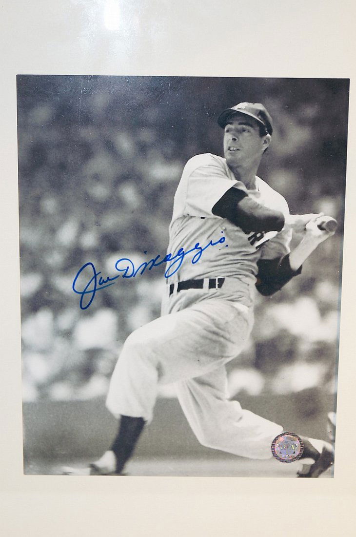 Framed Joe Dimaggio Autographed/signed photo (1 of 2)