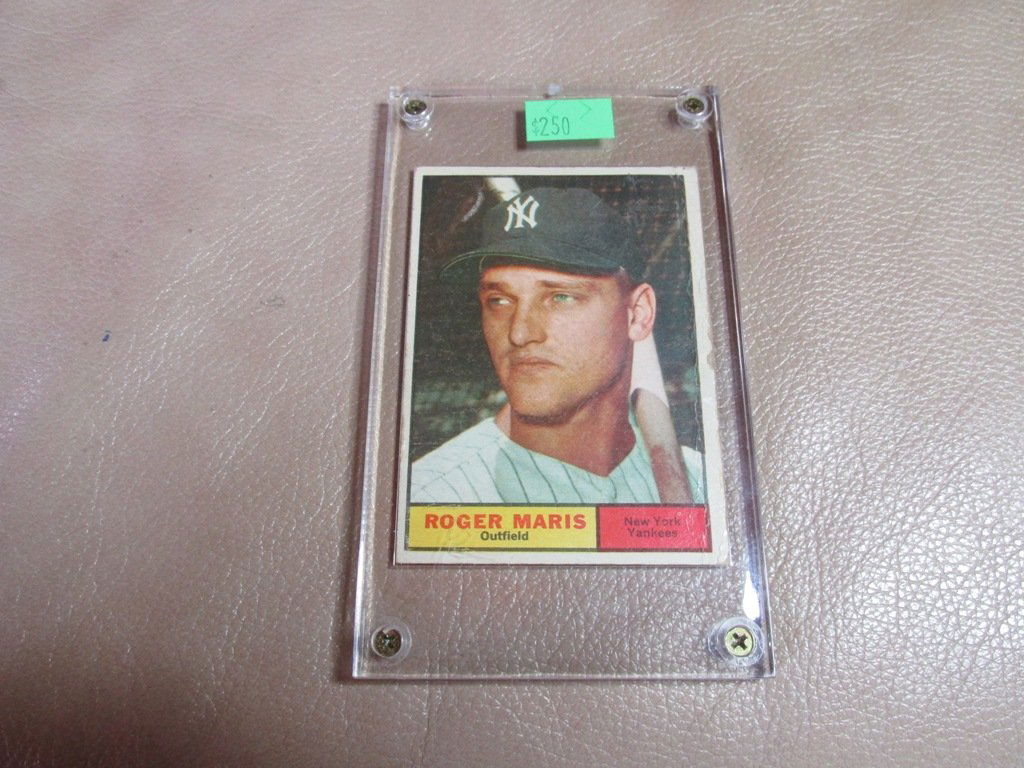 1962 Roger Maris Baseball Card (1 of 2)