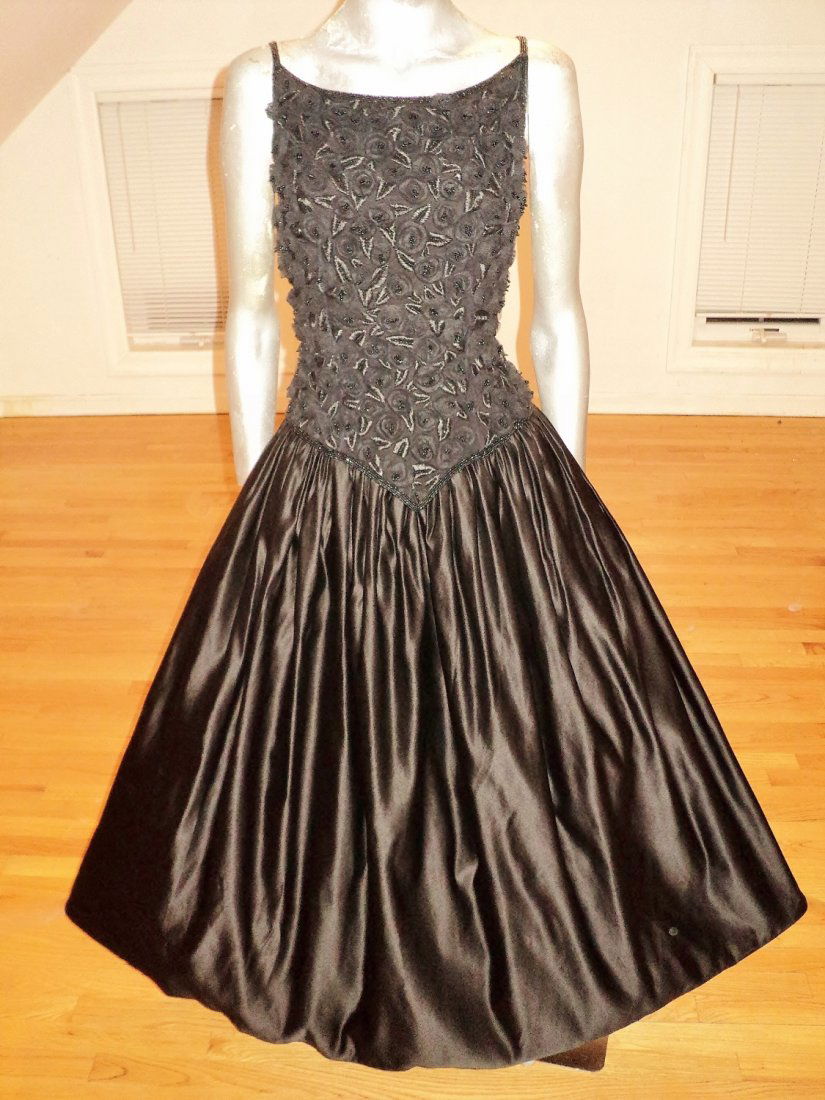 Yves Saint Laurent Couture Ball Gown Peau de Soie 1970 (1 of 10)