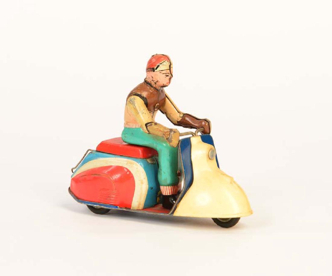 Motorroller (1 of 1)