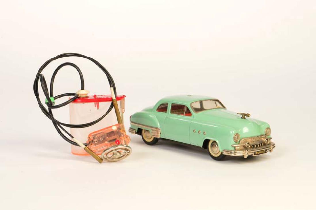 Schuco, Ingenico: Schuco, Ingenico, US Z. Germany, 22 cm, Blech, Bat. Antrieb nicht geprueft, min. LM, mit Batteriebehaehter, Z 2