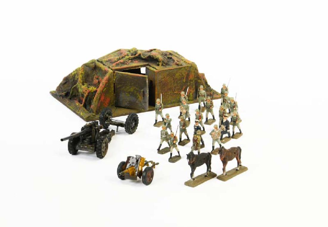 Lineol, 21 Figuren, Feldhaubitze + Bunker: Lineol, 21 Figuren, Feldhaubitze + Bunker, Germany VK, 4 cm, Masse, meist guter Zustand