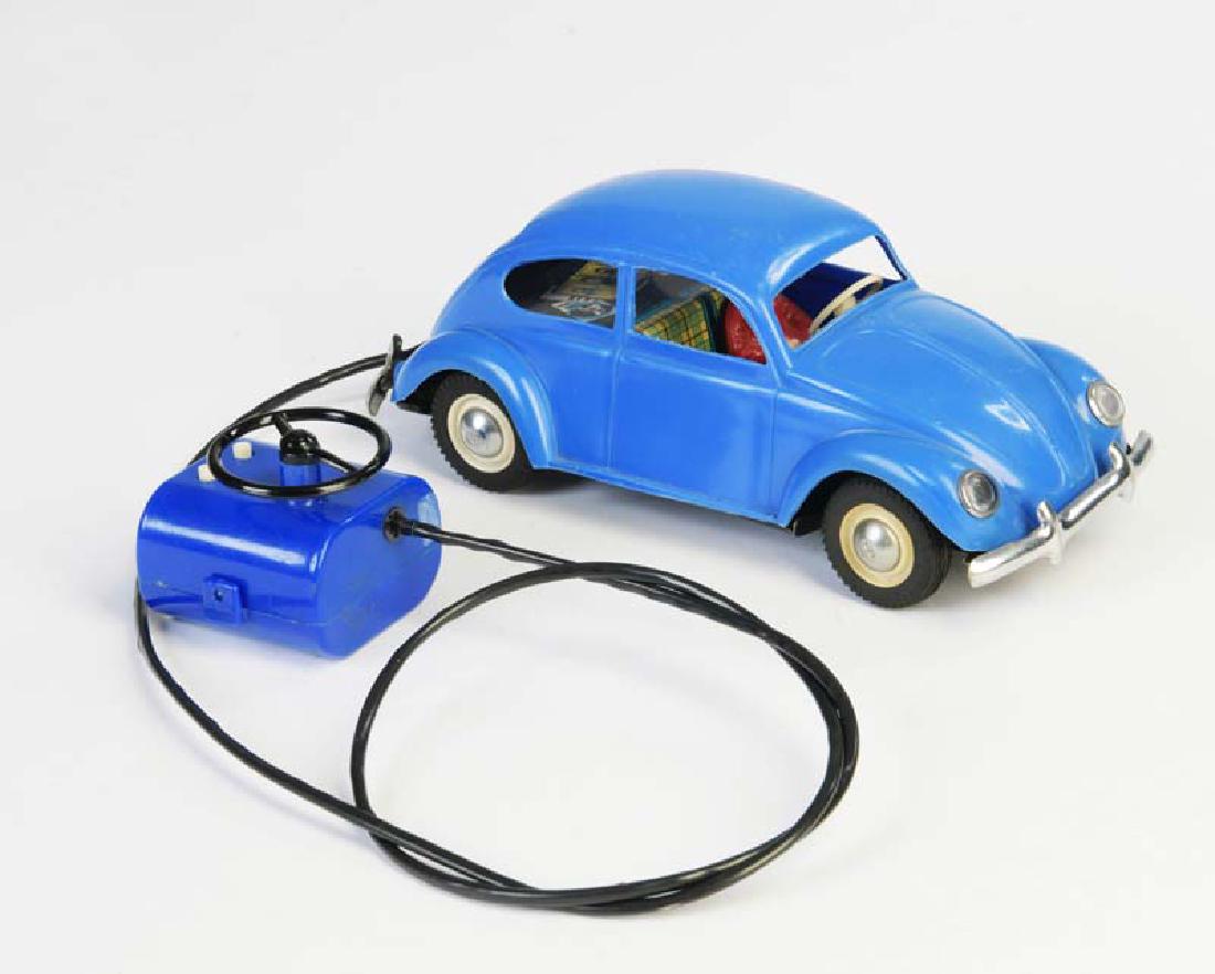 Mignon, VW Kaefer mit Fahrerin (1 of 1)