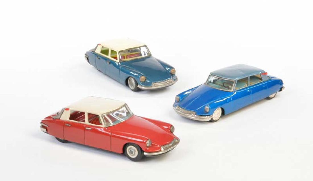 Bandai u.a., 3x Citroen DS (1 of 1)