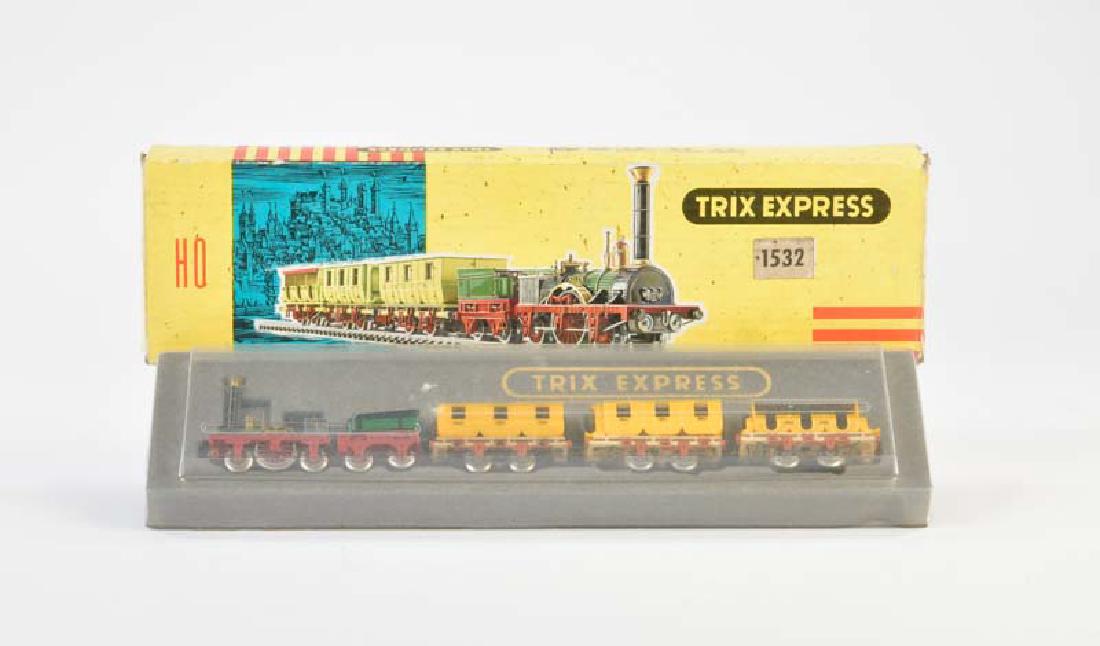 Trix Express. Adler Zug Packung (1 of 1)