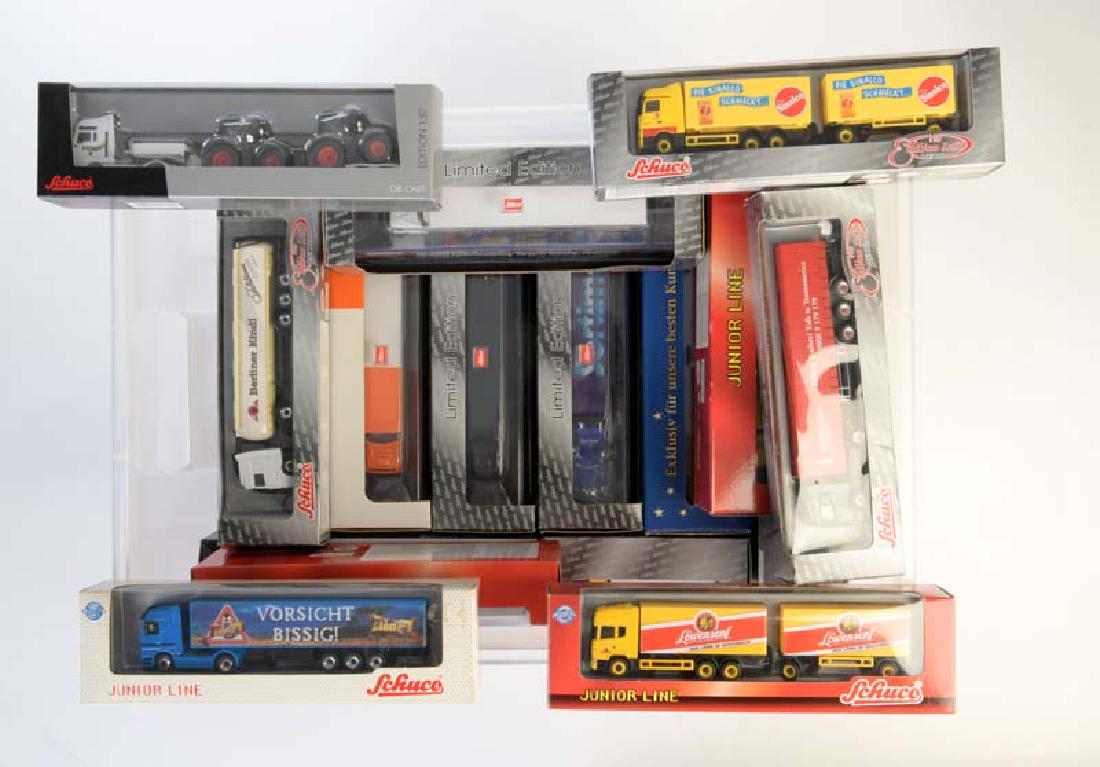 Schuco, 44 LKWs: Schuco, 44 Trucks, 1:87, plastic, diecast, box C 1, C 1