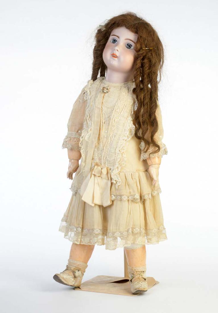 Jumeau, Puppe No 1907: Jumeau, Doll, No 1907, France, marked on neck, pillar defective, jointed body, bisque socked head, real hair wig with cork cover, blue fixed eyes , 6 upper teeth, pierced ears, original clothes, shoes