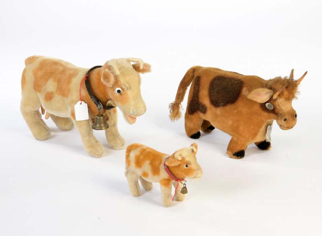 Steiff u.a., Ochse, Kuh + Kalb (1 of 1)