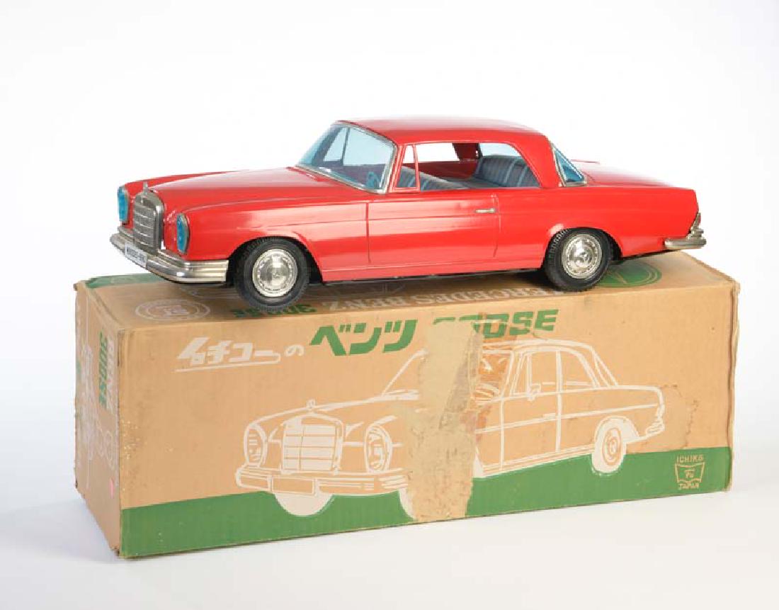 Ichiko, Mercedes (1 of 1)