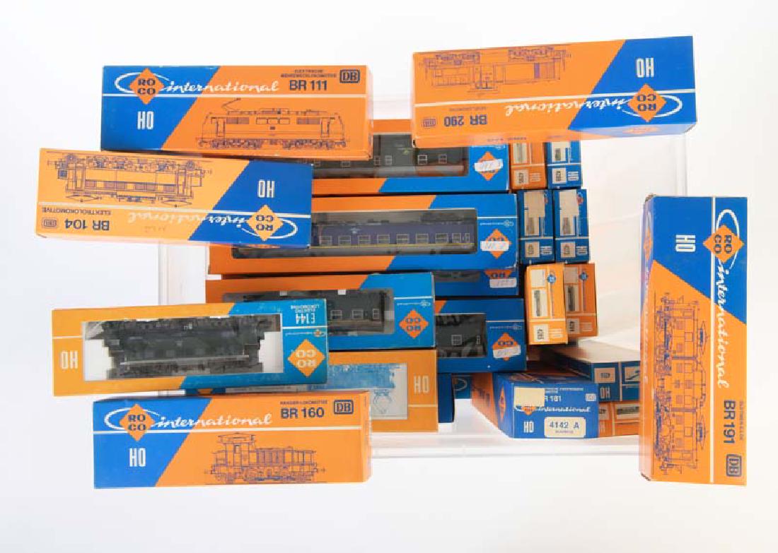 Roco, Grosses Konvolut 40 Waggons + 10 Loks (1 of 1)