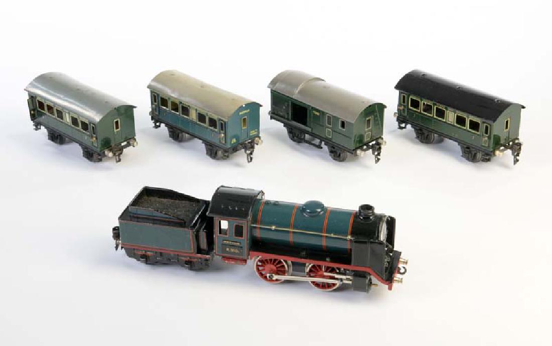Marklin, Lok R 910 + 4 Wagen (1 of 1)
