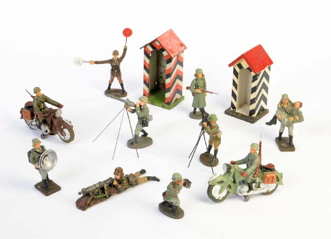 Lineol, Hausser, 8 Figuren, 2 Motorraeder + 2 (1 of 1)