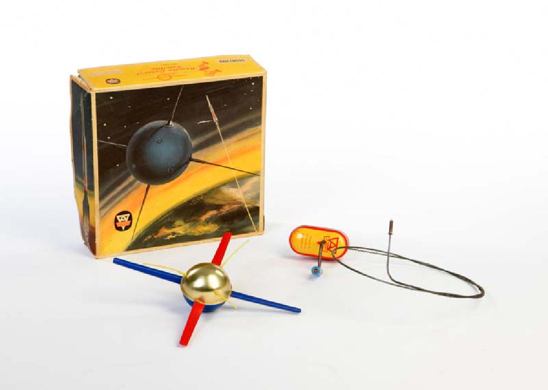 Arnold, Satellite: Arnold, Satellite, France, tin + plastic, crank drive ok, box C 1-2, C 1-2