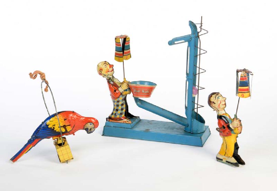 Gely + Distler, Bot Ball, Clown + Papagei (1 of 1)