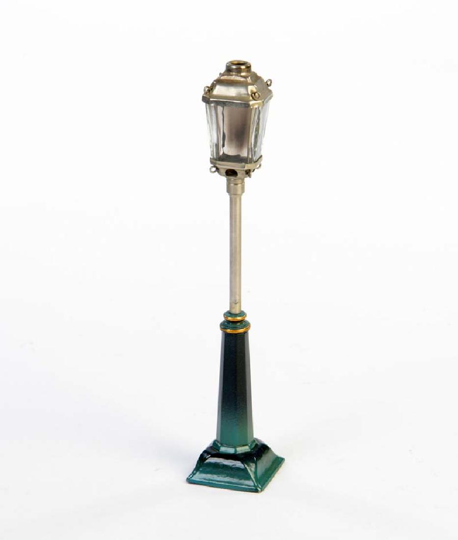 Marklin, Strassenlaterne 2422 (1 of 1)