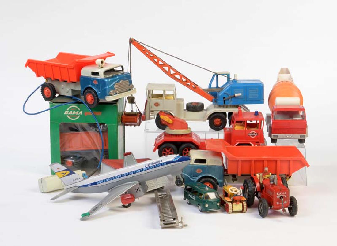 Gama, Kellermann u.a., Grosses Konvolut Spielzeug (1 of 1)