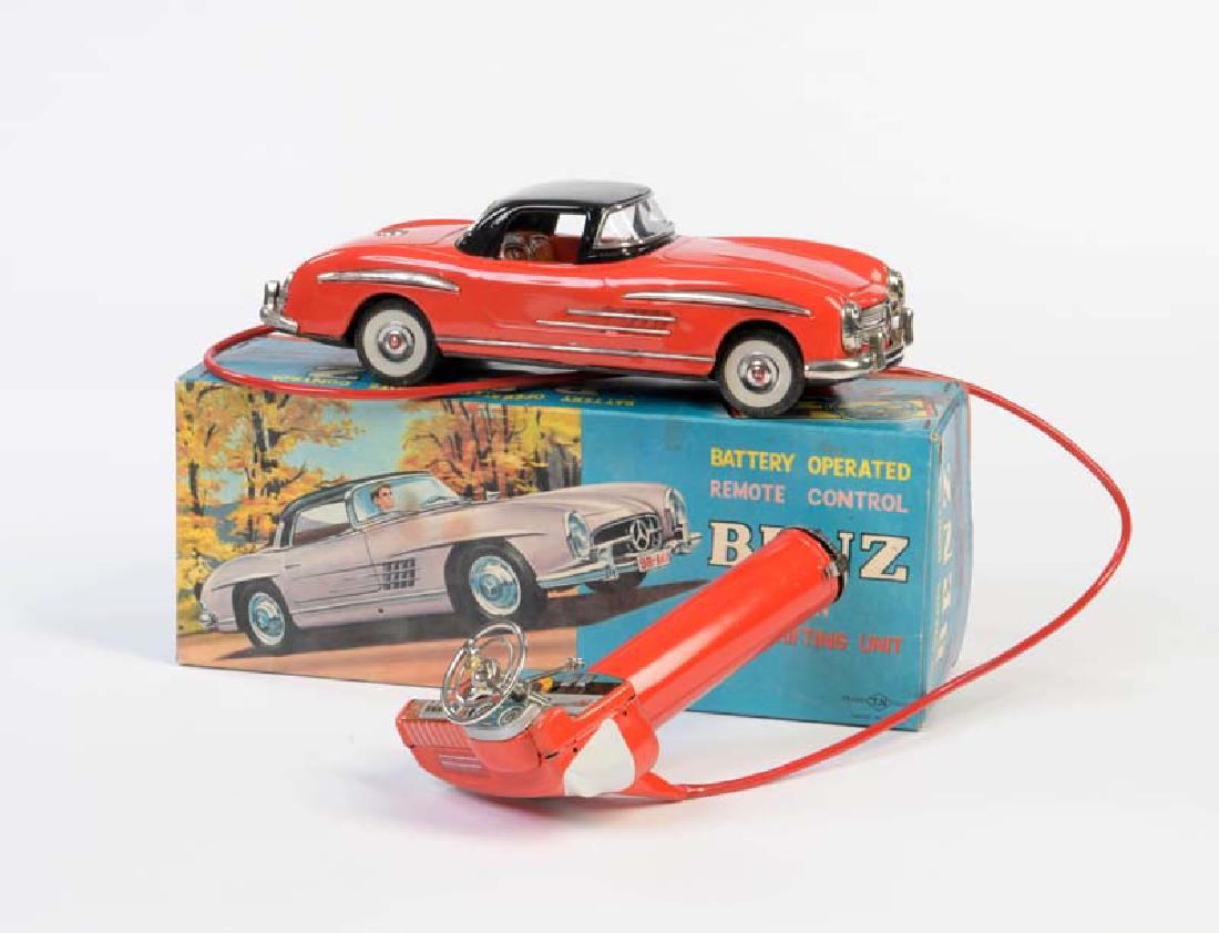 TN, Mercedes SL mit Fernbedienung (1 of 1)