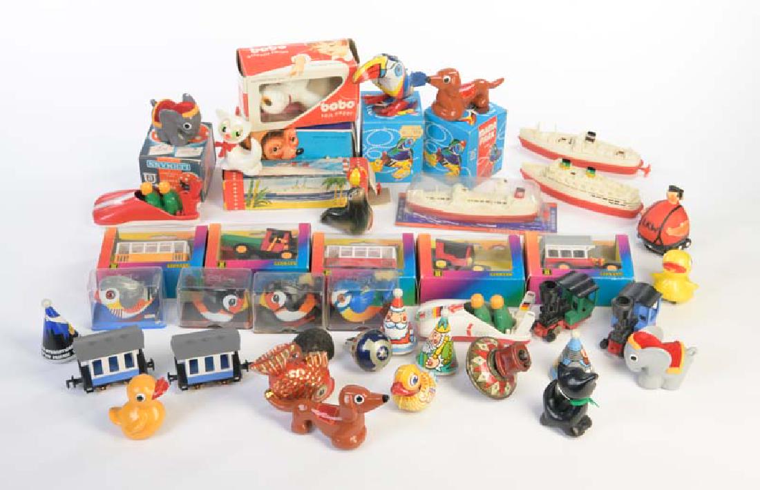 Lehmann, 42 Spielzeuge (1 of 1)