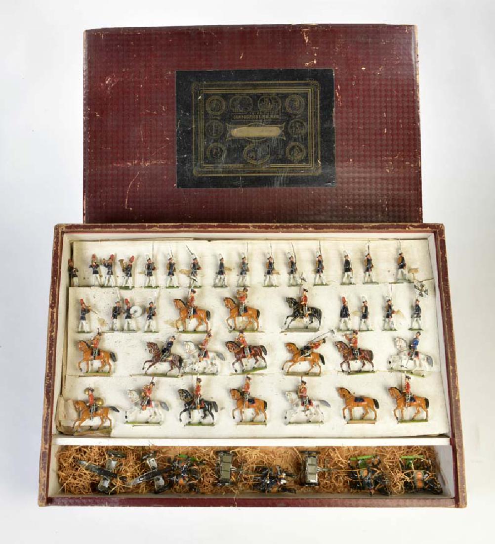 Heyde, Konvolut Figuren in Holzkiste (1 of 1)