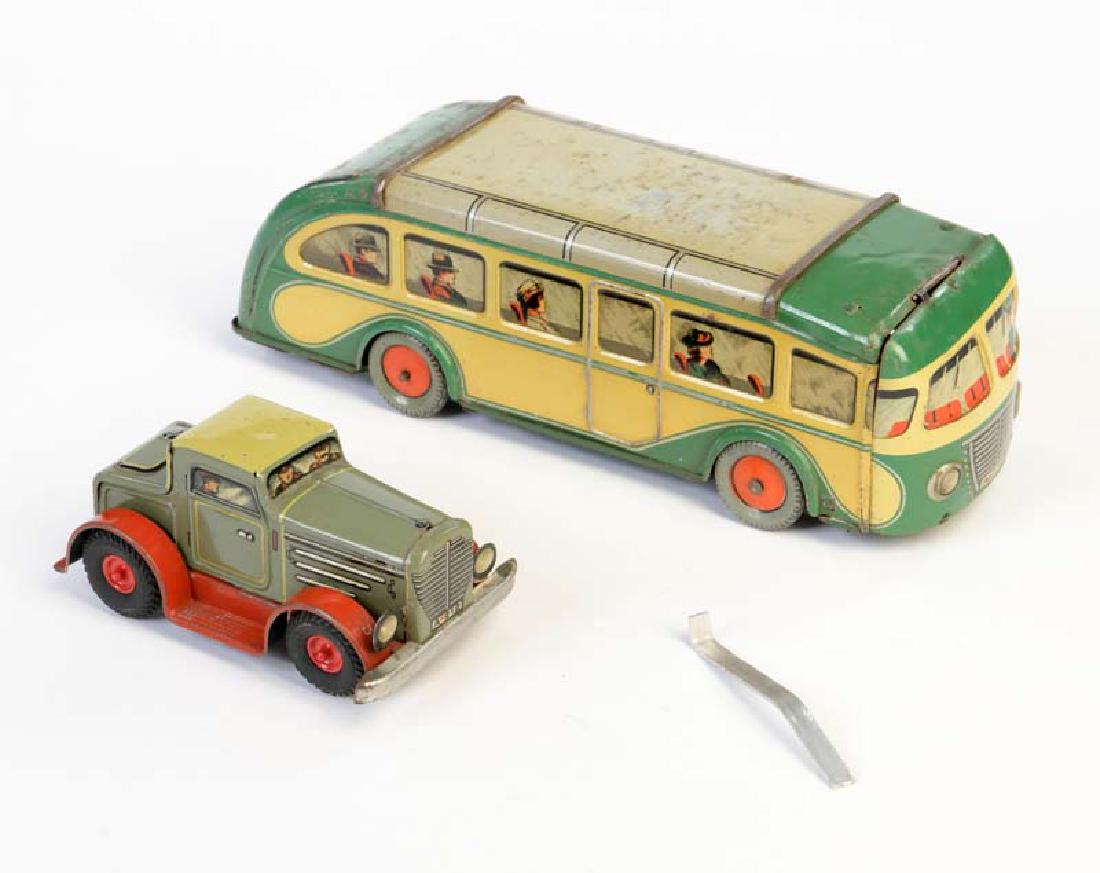 Arnold, Bus mit Zugmaschine (1 of 1)