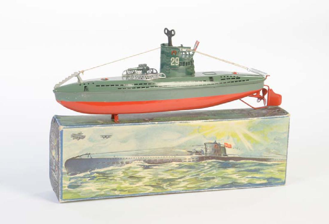 Arnold, U Boot (1 of 1)