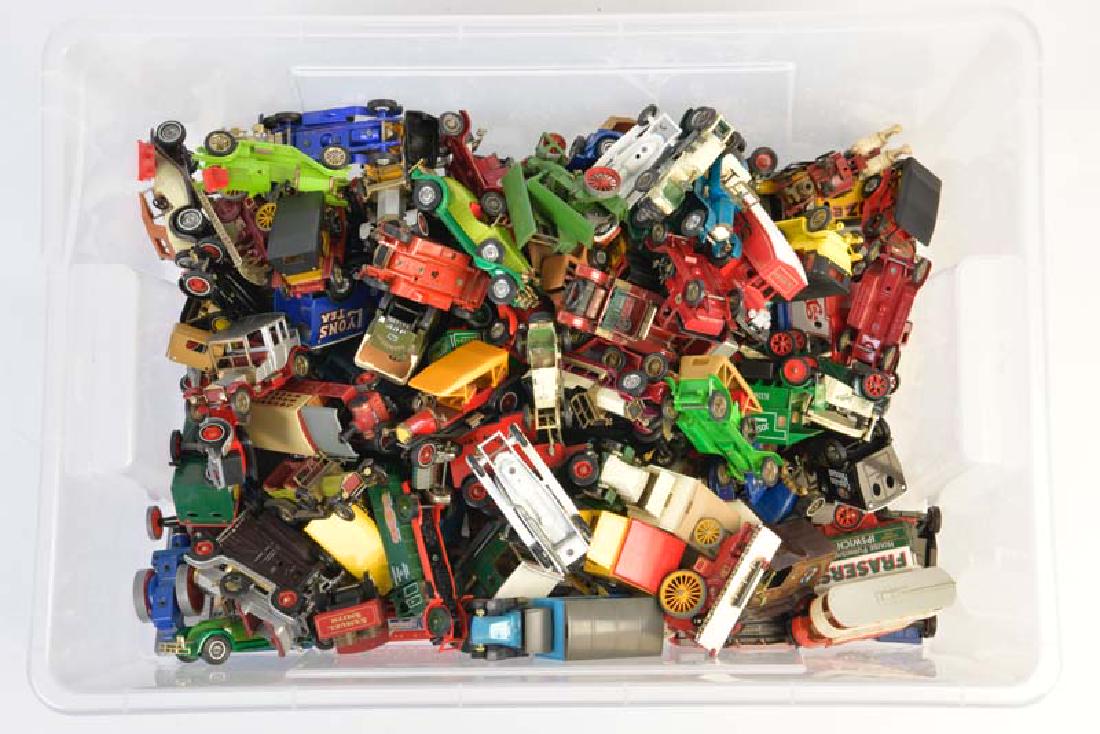 Matchbox u.a., 100 Modelle (1 of 1)