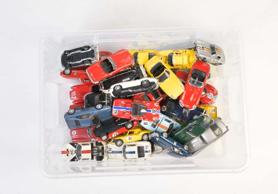 Bang, Box u.a., 30 Modelle (meist Sportwagen) (1 of 1)