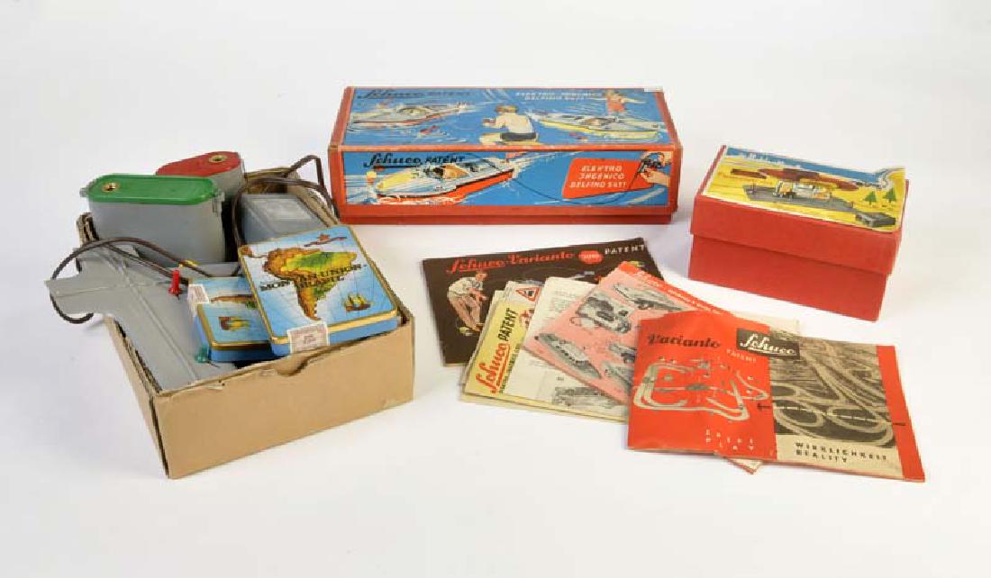 Schuco, 2 Leerkartons + Zubehoer (1 of 1)