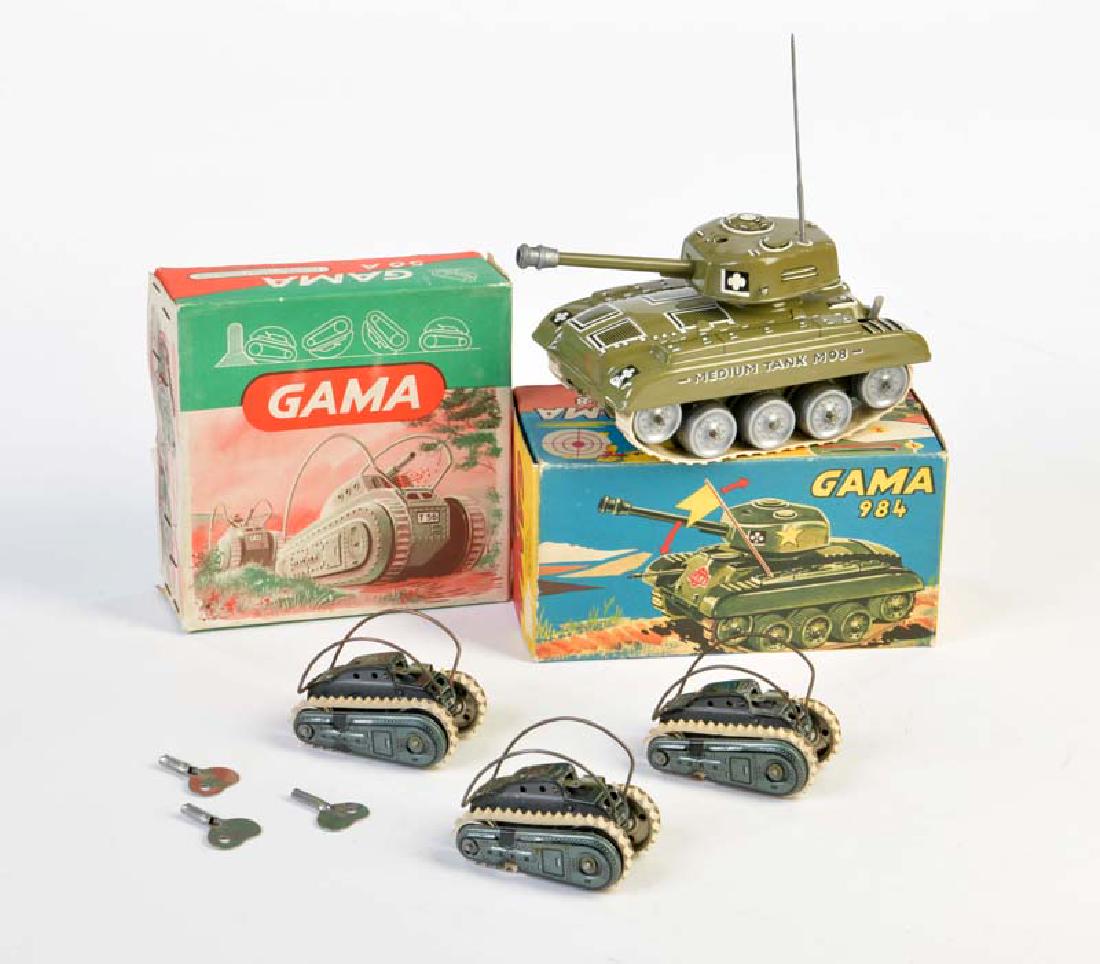 Gama, 4 Panzer (984 + 56A) (1 of 1)