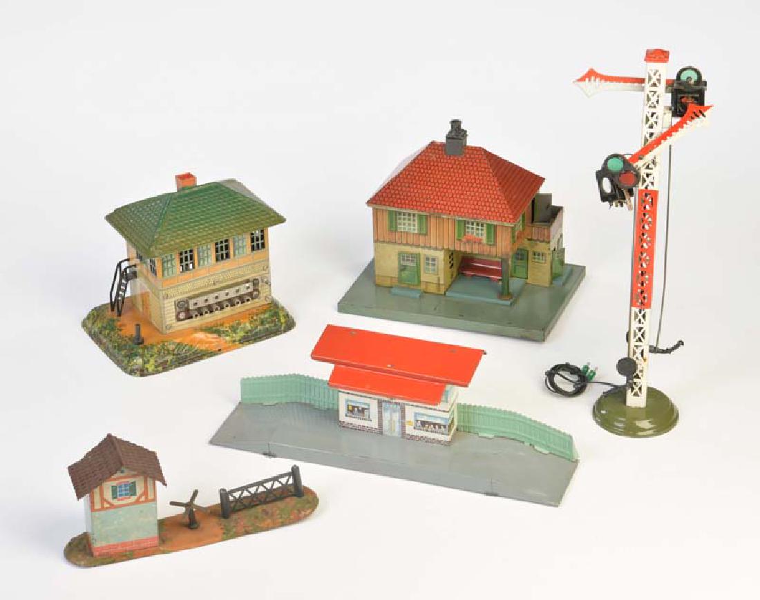 Bing, HWN: Konvolut Signal, Gebaeude, Bahnsteig u.a. (1 of 1)