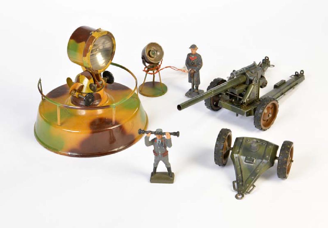 Hausser u.a., Konvolut Scheinwerfer, Geschuetz u.a. (1 of 1)