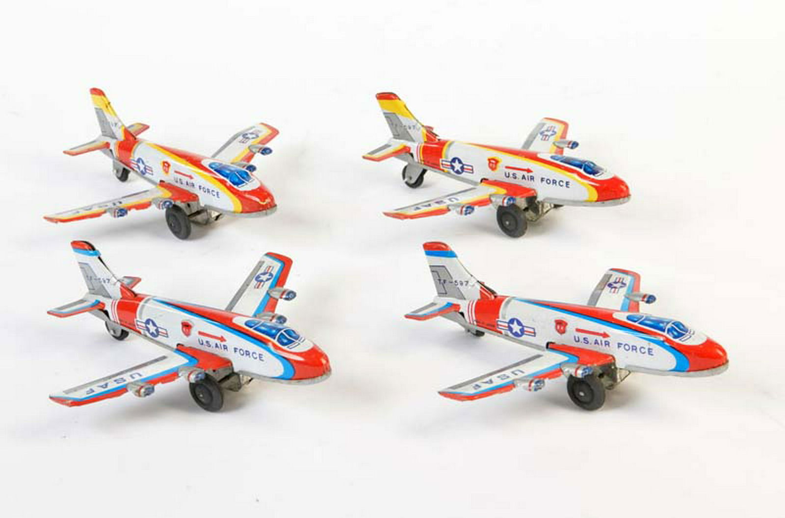 4 Flugzeuge (1 of 1)