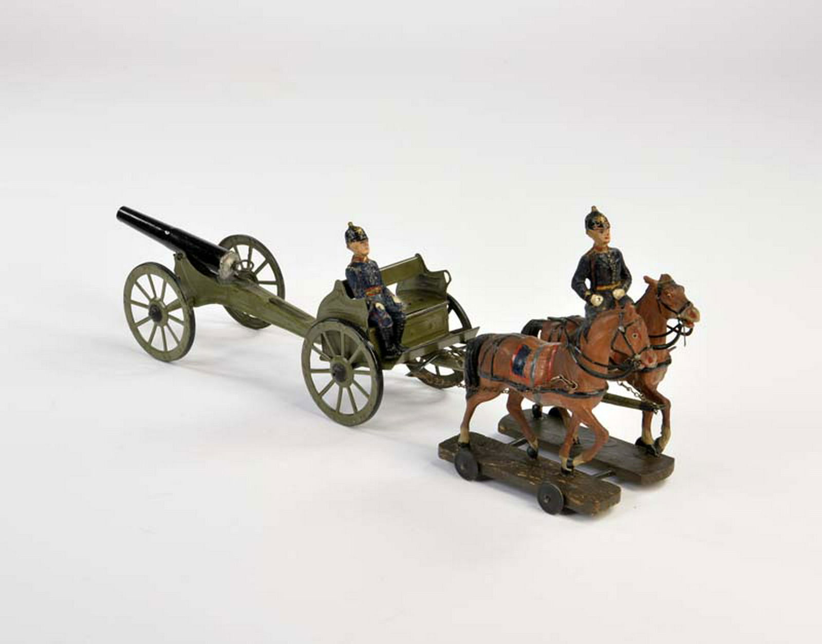 Lineol, Kutsche mit Geschuetz (1 of 1)