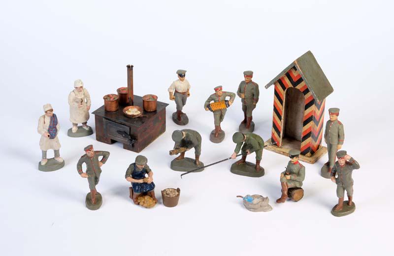 Elastolin, Hausser, 10 Soldaten 1. WK + 2 Baecker (1 of 1)
