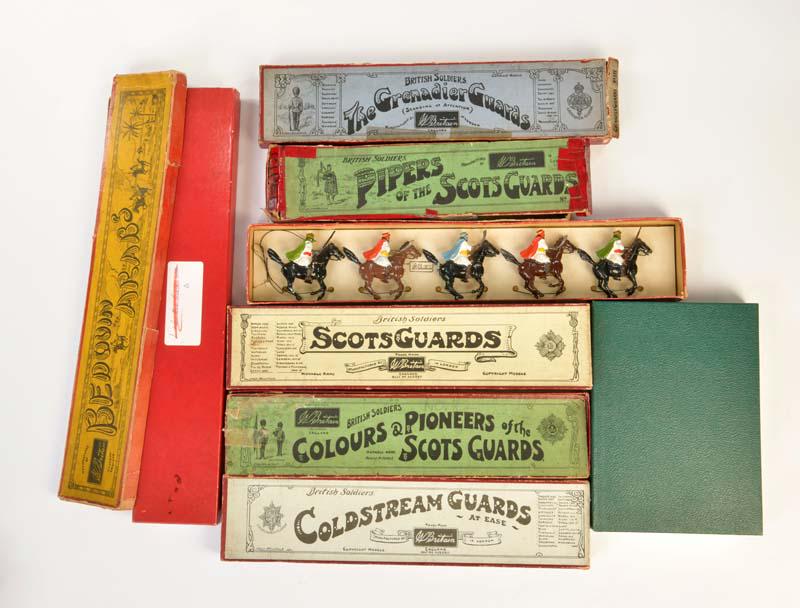 Britains, Grosses Konvolut Packungen mit Figuren (Scots (1 of 1)