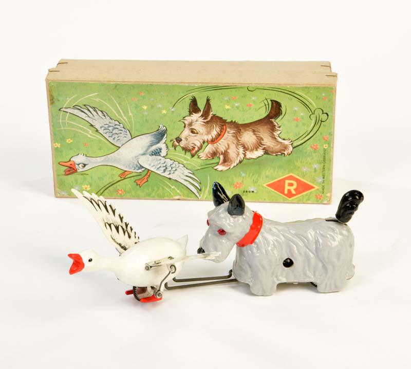 Ruehl, Hund jagt Gans (1 of 1)