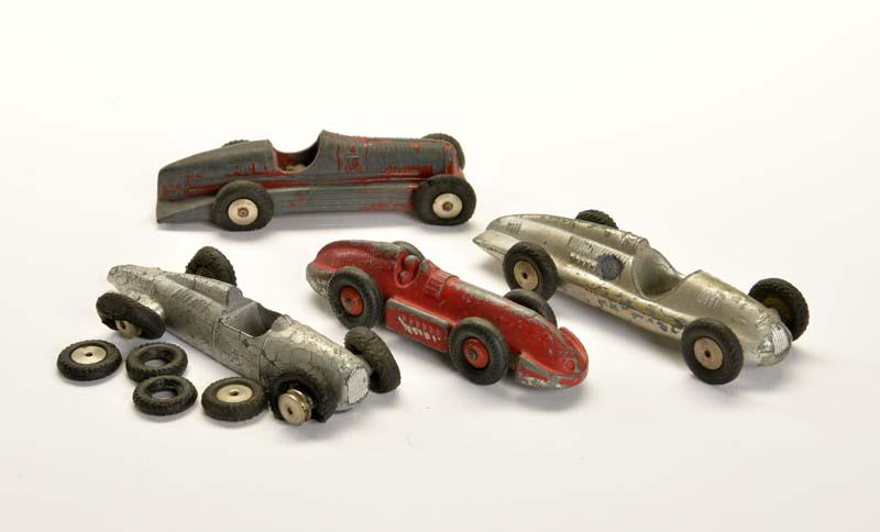 Maerklin, 4 Rennwagen (1 of 1)