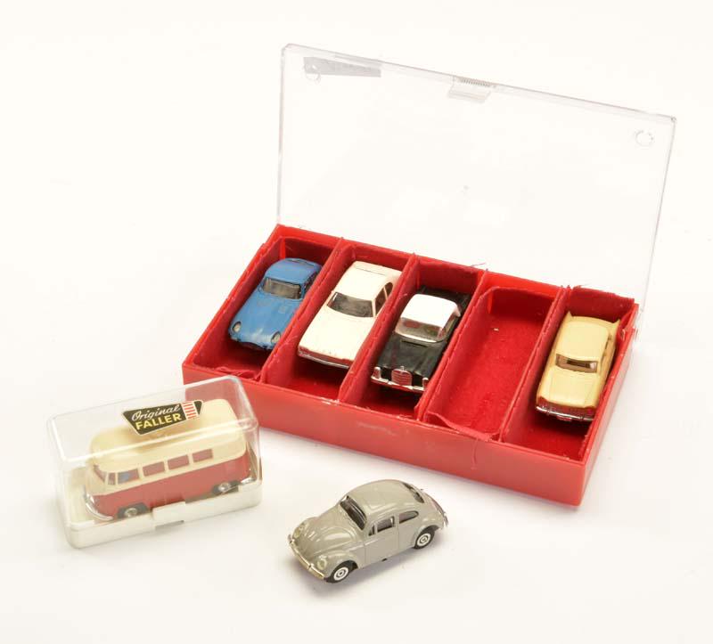 Faller AMS, 5 PKW + 1  VW Bus (1 of 1)