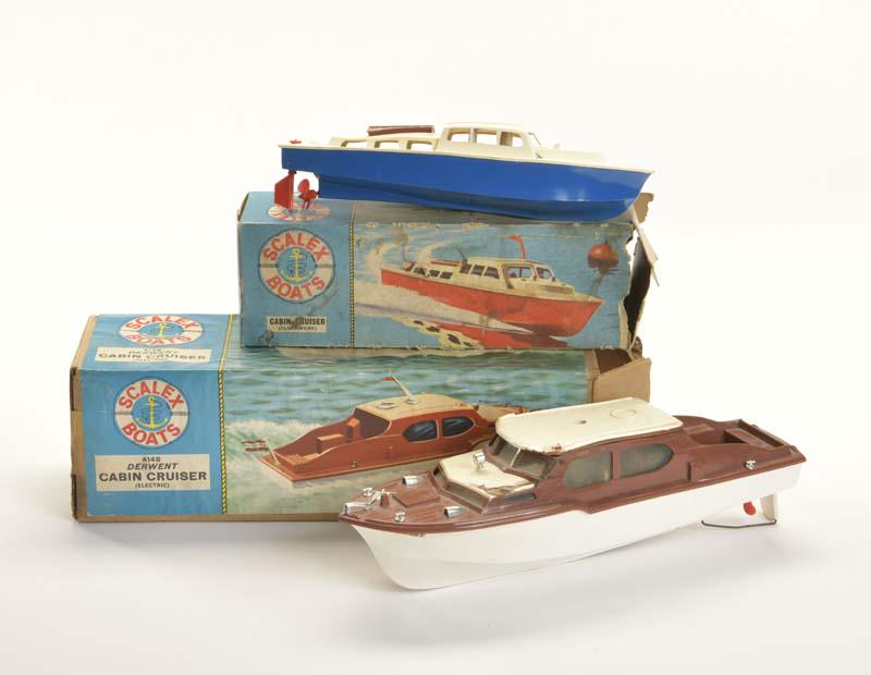 Scalex, 2 Boote: Scalex, 2 Boats, England, plastic, box (1 flap missing), 1x damaged, C 2+/3