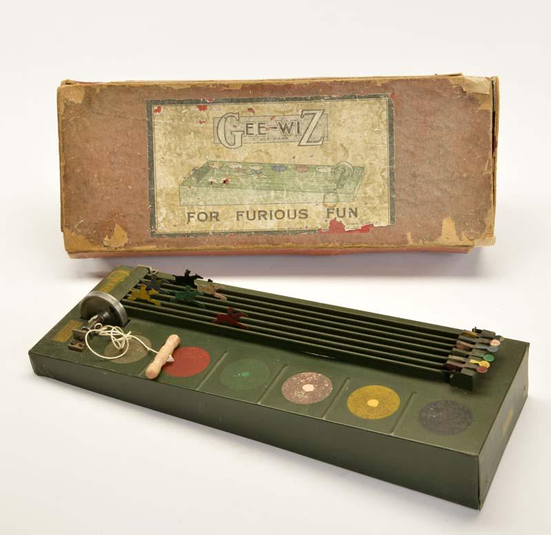 GEE-WIZ, Pferderennspiel (1 of 4)