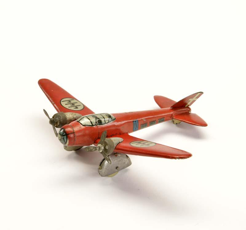 Siro Ferrari, Flugzeug (1 of 2)