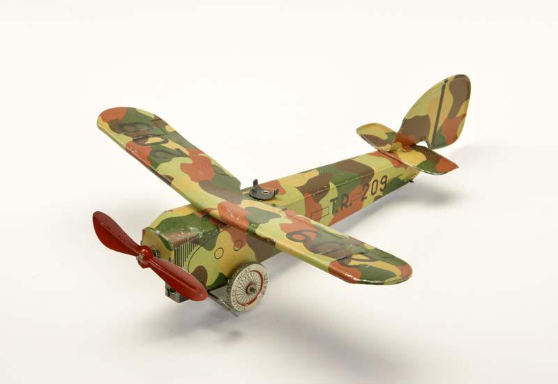 Ingap, Flugzeug TR 209 (1 of 3)