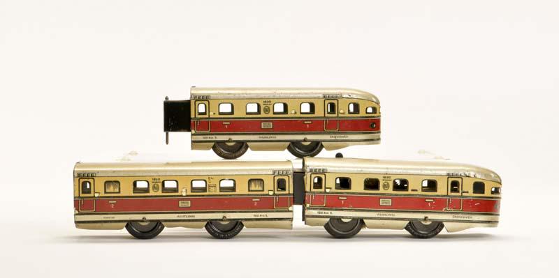 Bub, Triebwagen Fliegender Hamburger": Bub, Rail Car "Fliegender Hamburger", Germany, gauge 0, tin, cw ok, min. paint d.