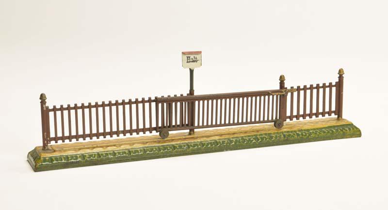 Maerklin, Sperre Spur 1: Maerklin, Barrier Gauge 1, Germany pw, tin, paint d., C 2-