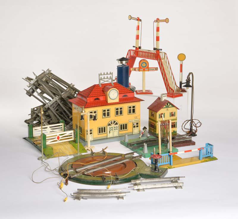 Grosses Konvolut Eisenbahnzubehoer (1 of 1)